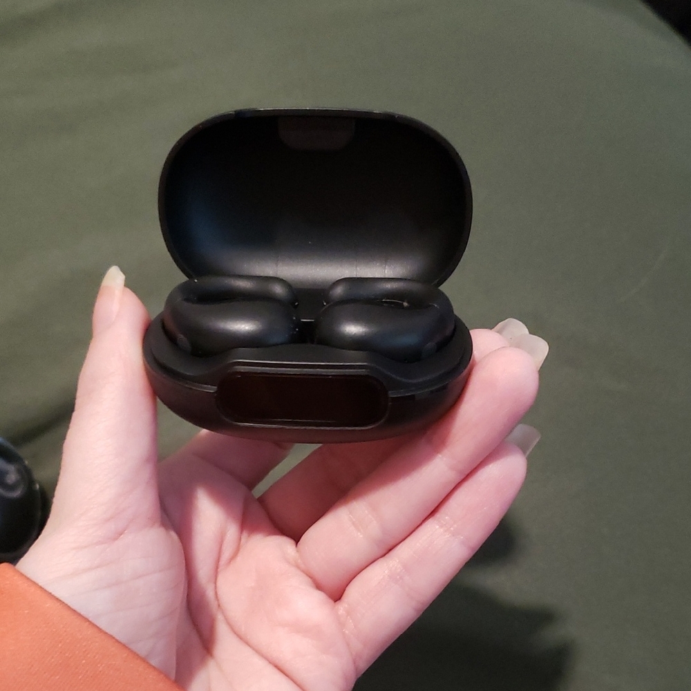 Black Wireless Earbuds with Charging Case
